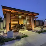 Stylish & Luxury Villa With Pool, Biliard, Extra Pool Heating Available - Wiibuk