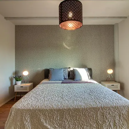 Stylish & Luxury With Pool, Biliard, Extra Pool Heating Available - Wiibuk Villa