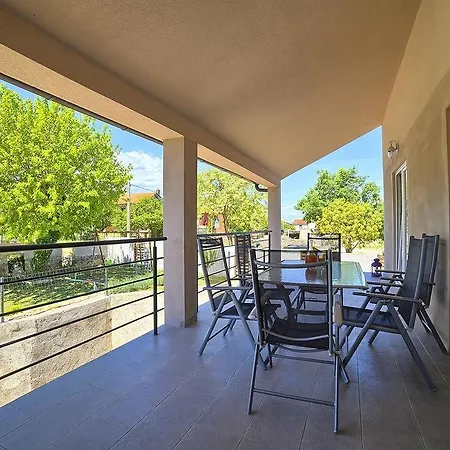 Stylish & Luxury Villa With Pool, Biliard, Extra Pool Heating Available - Wiibuk * Pula