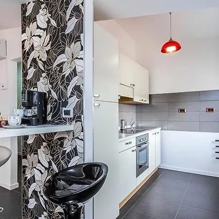 Villa Stylish & Luxury With Pool, Biliard, Extra Pool Heating Available - Wiibuk *