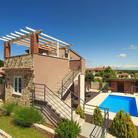 Stylish & Luxury Villa With Pool, Biliard, Extra Pool Heating Available - Wiibuk * Pula