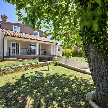 Villa Stylish & Luxury With Pool, Biliard, Extra Pool Heating Available - Wiibuk *