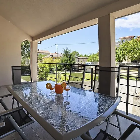 Villa Stylish & Luxury Villa With Pool, Biliard, Extra Pool Heating Available - Wiibuk