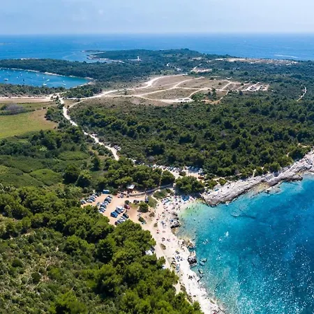 Stylish & Luxury With Pool, Biliard, Extra Pool Heating Available - Wiibuk Willa