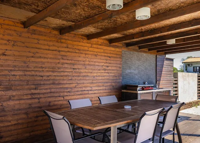 Villa Stylish & Luxury With Pool, Biliard, Extra Pool Heating Available - Wiibuk *