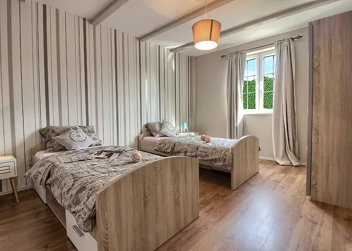 Stylish & Luxury Villa With Pool, Biliard, Extra Pool Heating Available - Wiibuk Villa