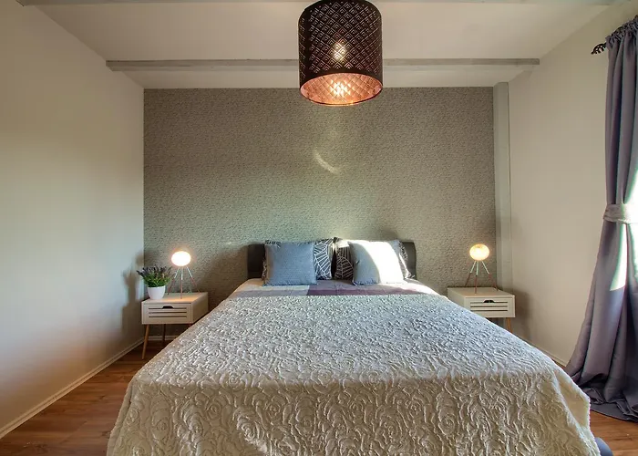 Stylish & Luxury Villa With Pool, Biliard, Extra Pool Heating Available - Wiibuk Villa